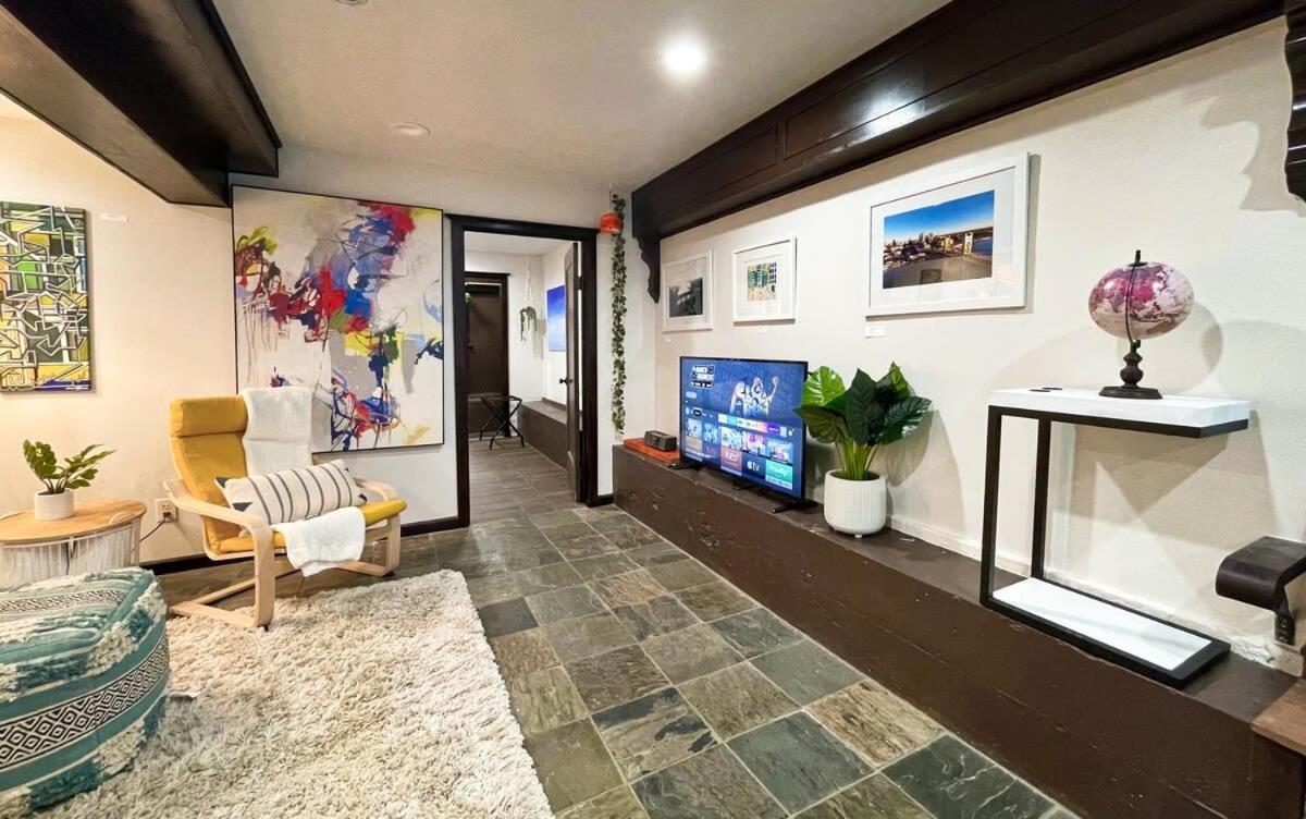Artist'S Apartment In The Heart Of The City 새크라멘토 외부 사진
